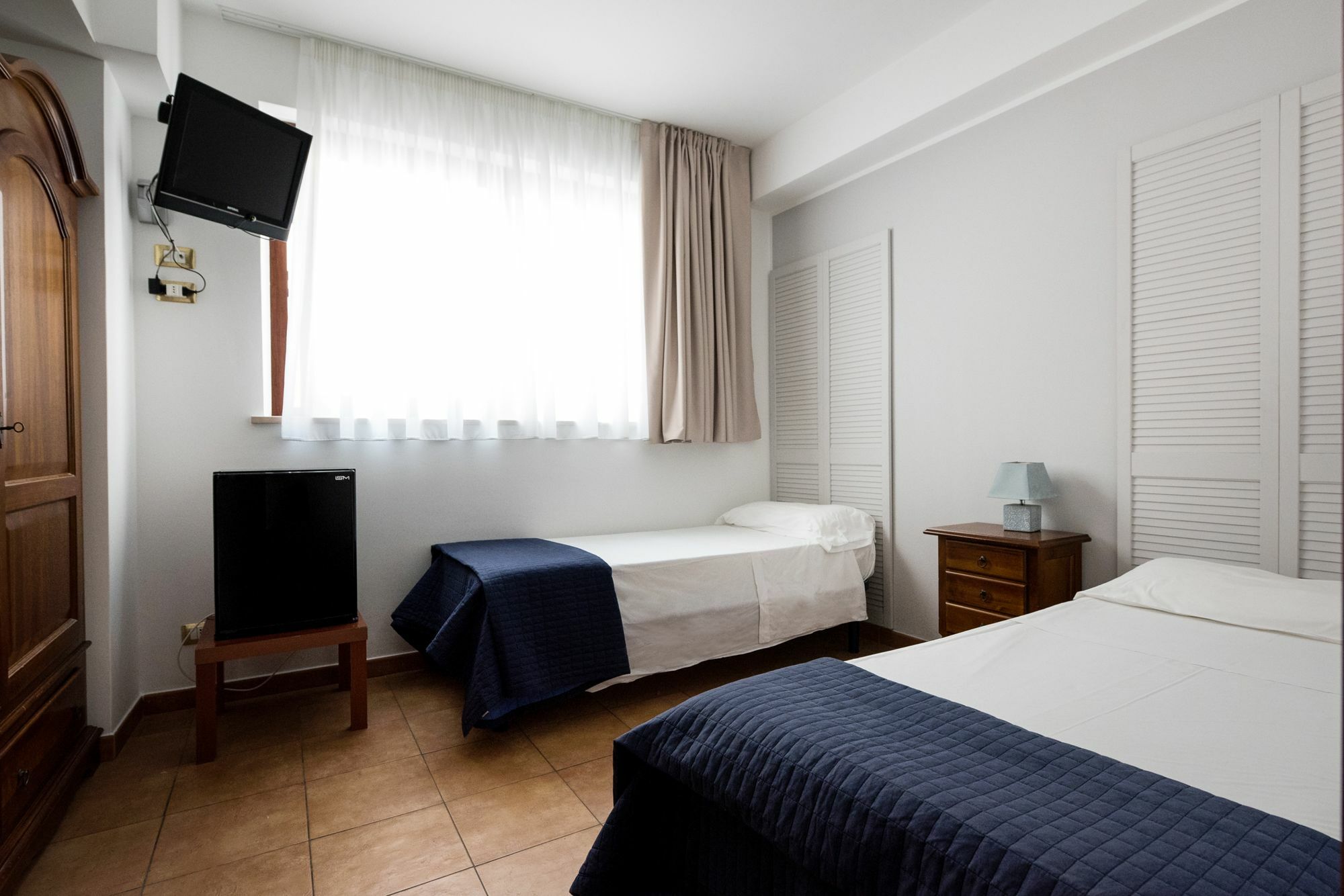Cabrera House Bed & Breakfast Pozzallo Bagian luar foto